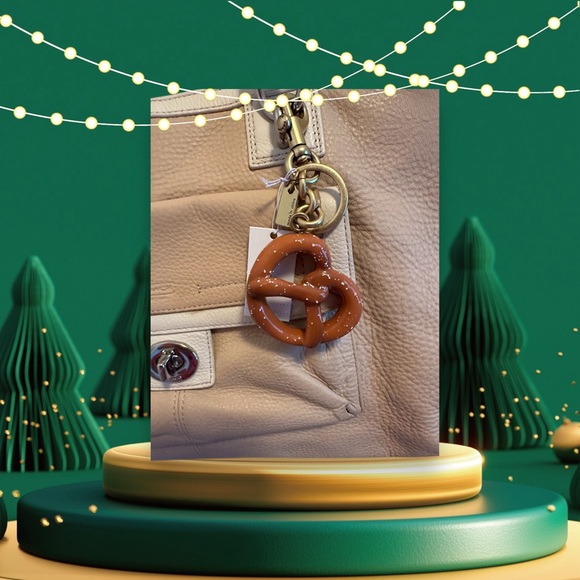 ๐ Coach Small Pretzel Bag Charm! - Picture 2 of 4